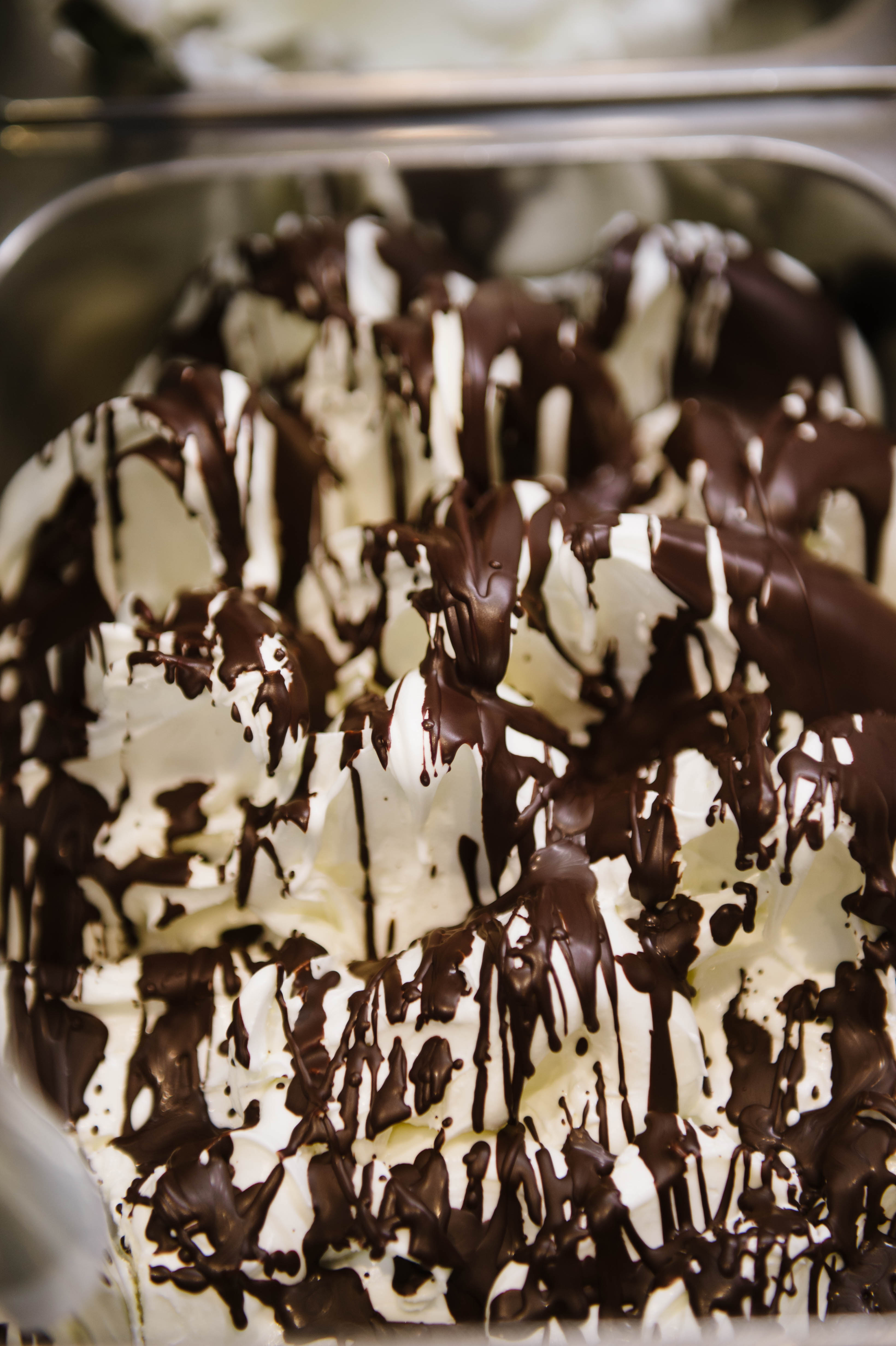 Fior di Latte / Stracciatella with Base 50 - Milk-Based Gelato